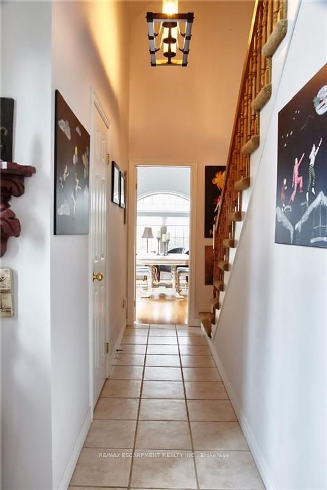 1 - 195 Wilson St W, House other with 2 bedrooms, 4 bathrooms and 2 parking in Ancaster ON | Image 11