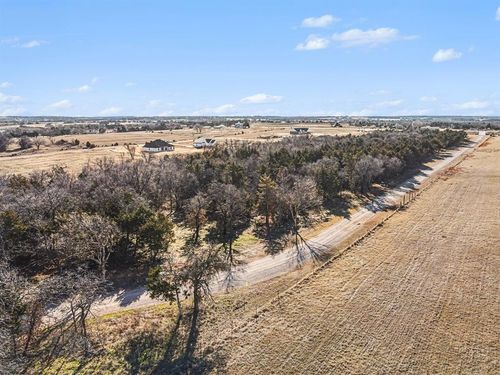 1060 Creekside Trail, Guthrie, OK, 73044 | Card Image