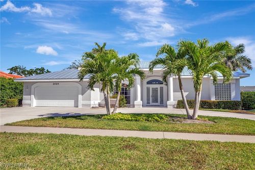 2024 Imperial Cir, NAPLES, FL, 34110-1089 | Card Image