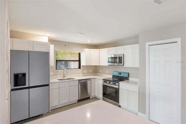 1022 Blue Horizon Dr, House other with 3 bedrooms, 2 bathrooms and null parking in DELTONA FL | Image 5