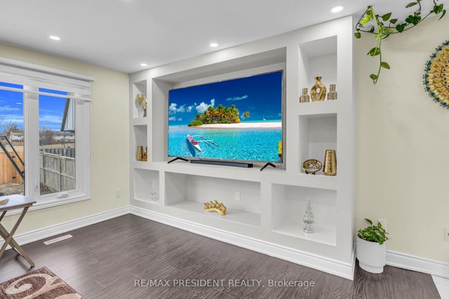 118 Charters Rd, House other with 5 bedrooms, 4 bathrooms and 2 parking in Brampton ON | Image 7
