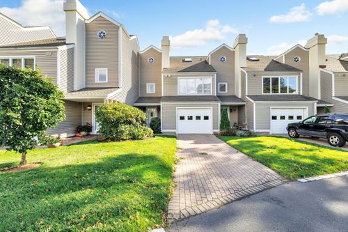 32-32 Harbour View Pl, Stratford, CT, 06615-7070 | Card Image