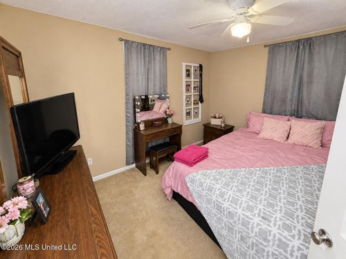 6717 Elder Ferry Rd, Moss Point, MS, 39563-9509 | Card Image