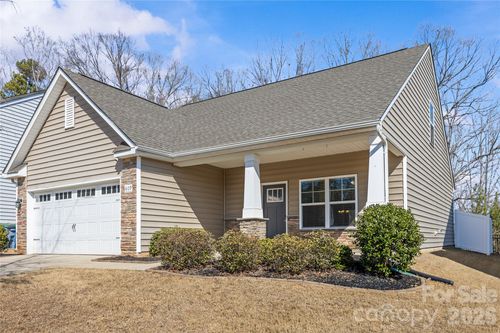 609 Cape Fear St, Fort Mill, SC, 29715-6819 | Card Image