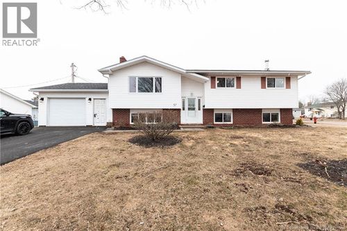 57 Warren Ave, Riverview, NB, E1B3R8 | Card Image