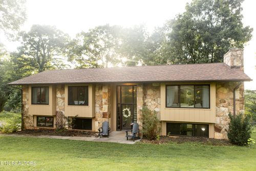 2647 May Ave, Maryville, TN, 37804-2819 | Card Image