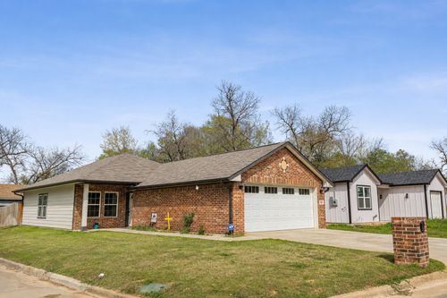 101 Ross St W, Sulphur Springs, TX, 75482-4135 | Card Image