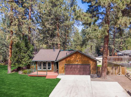 19920 Ponderosa St, Bend, OR, 97702-9733 | Card Image