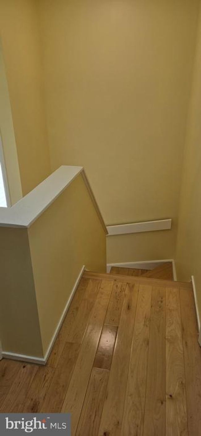 350 Juniper Ct, Townhouse with 4 bedrooms, 2 bathrooms and null parking in HERNDON VA | Image 6