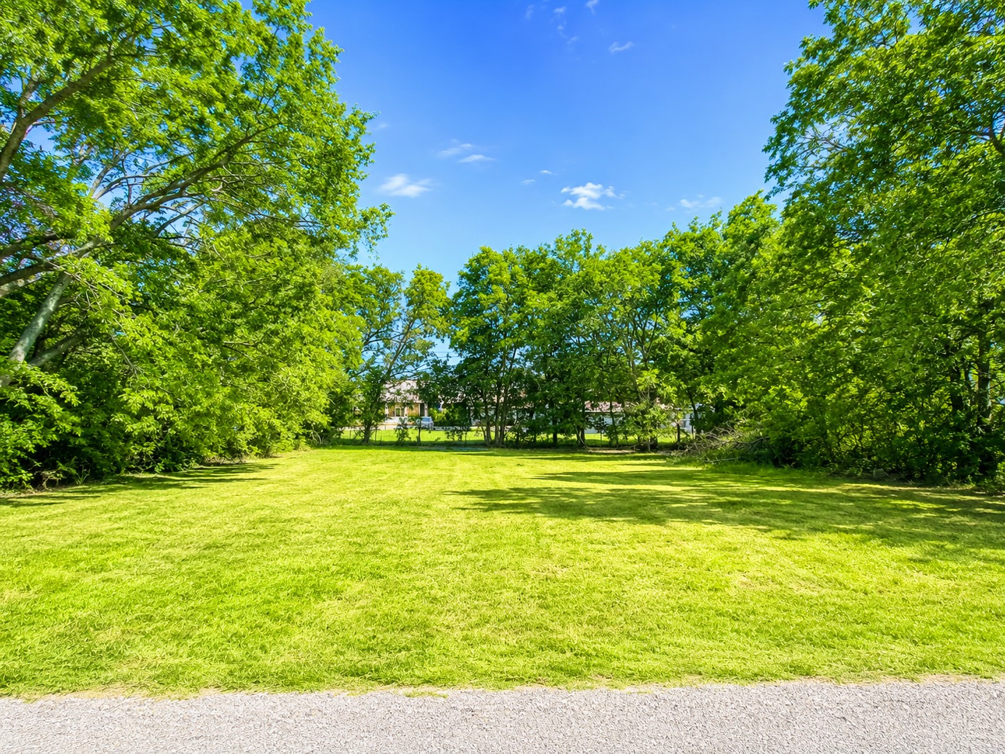 Land in Bonham