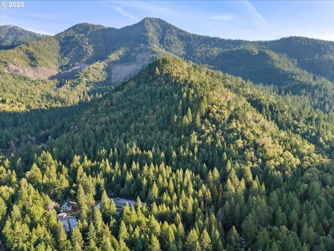 571 Briar Ln, House other with 5 bedrooms, 2 bathrooms and 2 parking in Selma OR | Image 14