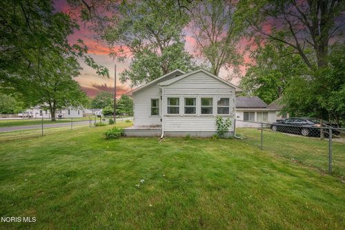 6003 Livingston Drive, Toledo, OH, 43613 | Card Image