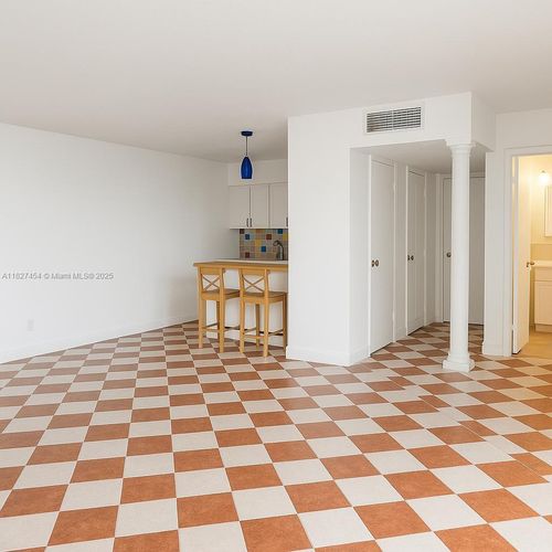 apt-400-1913 S Ocean Dr, Hallandale Beach, FL, 33009-7900 | Card Image