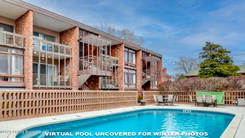 apt-e5-1040 Cherokee Rd, Louisville, KY, 40204 | Card Image