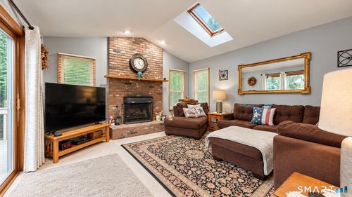17 Pier Ct, Milford, CT, 06460-7115 | Card Image