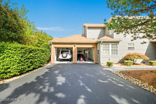 87 Fairway Blvd, Monroe, NJ, 08831-2712 | Card Image