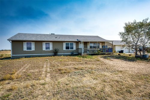 100 S Manila Road, Bennett, CO, 80102 | Card Image