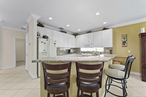 8492 Breezy Oak Way, Boynton Beach, FL, 33473-4844 | Card Image