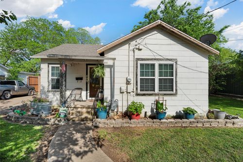 409 S Marable St, West, TX, 76691-1708 | Card Image