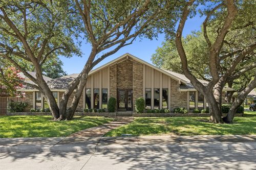 9204 Heatherdale Dr, Dallas, TX, 75243-6332 | Card Image