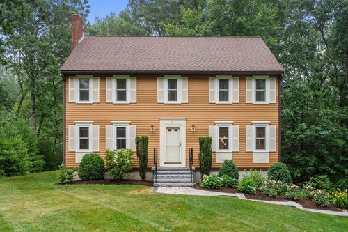 89 Bruin Hill Rd, North Andover, MA, 01845-1457 | Card Image