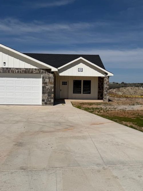 1101-133 Winners Cir, Weatherford, TX, 76087-7980 | Card Image