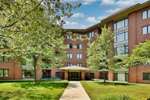 124-865 E 22nd St, Lombard, IL, 60148-5072 | Card Image