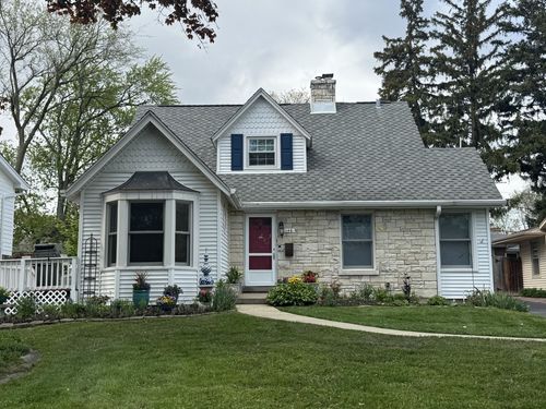 146 Juliet Ct, Clarendon Hills, IL, 60514-1226 | Card Image