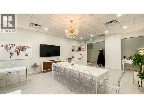 855-8477 Bridgeport Rd, Richmond, BC, V6X0S8 | Card Image