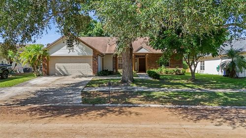 833 Greenbelt Circle, BRANDON, FL, 33510 | Card Image