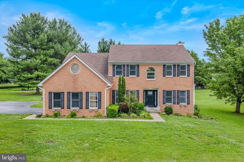 346 Deer Ridge Dr, Harpers Ferry, WV, 25425-5469 | Card Image