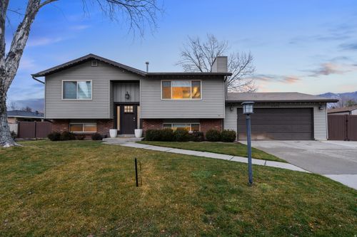 11275 S Sandy Gulch Rd, Sandy, UT, 84094-5333 | Card Image