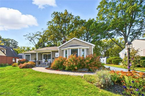 420 Woodland Ave, Wadsworth, OH, 44281-1959 | Card Image