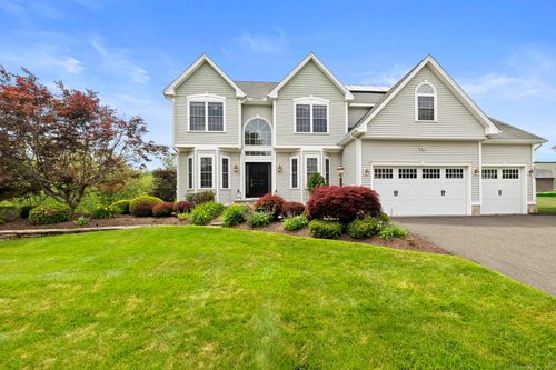 20 Victoria Ct, Berlin, CT, 06037-1960 | Card Image