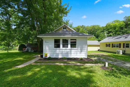 10 Ems R4e Ln, Pierceton, IN, 46562-9037 | Card Image