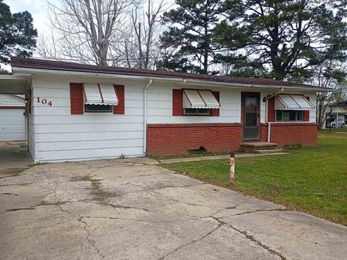 104 S 13th Ave, Paragould, AR, 72450-4621 | Card Image