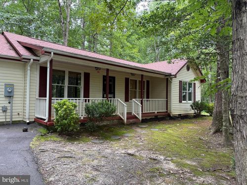 170 Oak Rd, BUMPASS, VA, 23024-4504 | Card Image