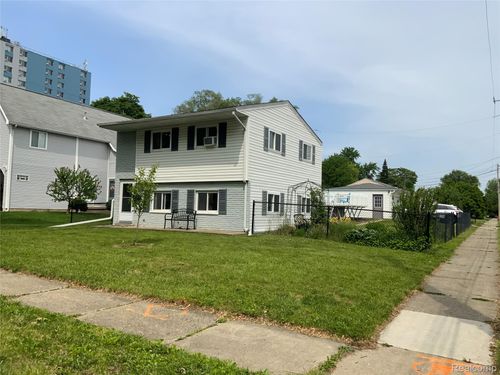 135 Gerald Ave, Clawson, MI, 48017-1969 | Card Image