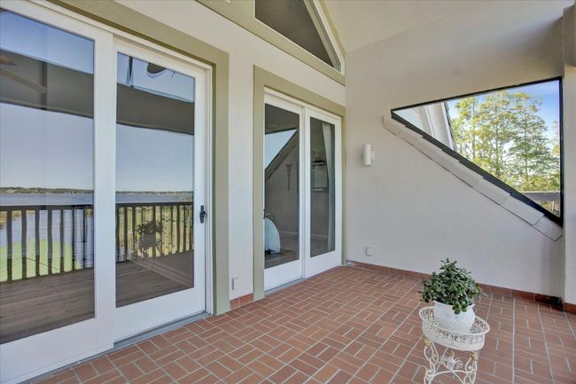 Balcony with access to bedrooms 2-3 | Image 41