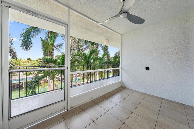APT-307 - 109 Paradise Harbour Blvd, Condo with 1 bedrooms, 1 bathrooms and null parking in North Palm Beach FL | Image 4