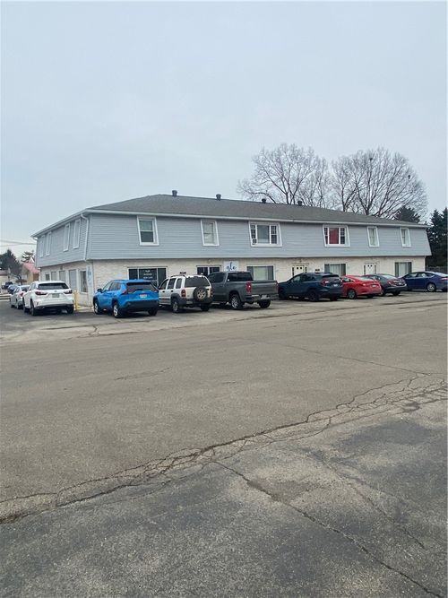 303 E Main St, Enon, OH, 45323-1041 | Card Image