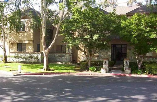 apt-a-2000 Canyon Woods Dr, San Ramon, CA, 94582-4226 | Card Image