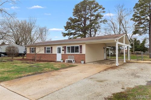 247 Ramsey Lane, Ballwin, MO, 63021 | Card Image