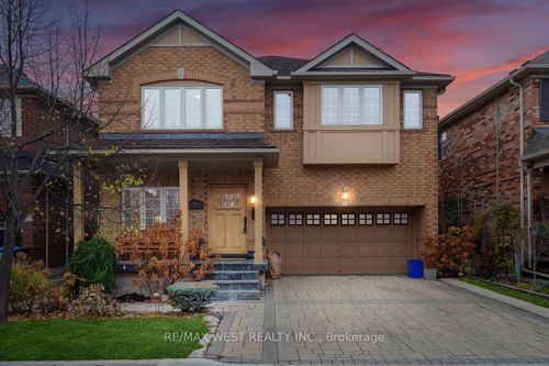 69 Stillman Dr, Brampton, ON, L6X0T1 | Card Image