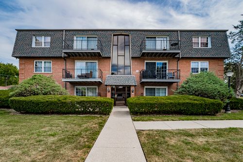 unit-6-1140 64th St, La Grange Highlands, IL, 60525-4553 | Card Image