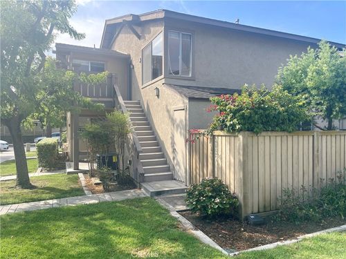 32 Echo Run, Irvine, CA, 92614-5411 | Card Image