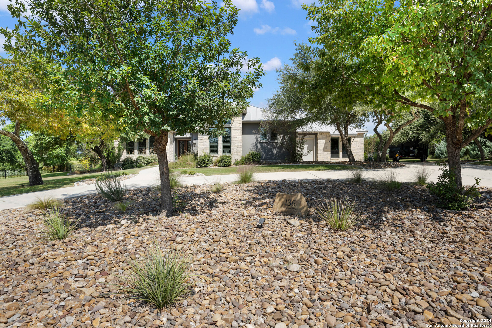 Balcones Bnd, Boerne, TX 78006