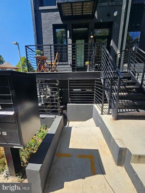 unit-1-2238 Ontario Rd Nw, WASHINGTON, DC, 20009-3285 | Card Image