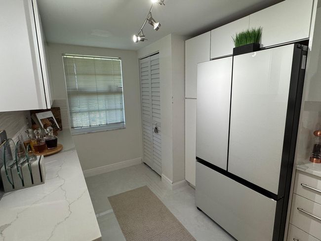 APT-907 - 3499 Oaks Way, Condo with 2 bedrooms, 2 bathrooms and null parking in Pompano Beach FL | Image 5