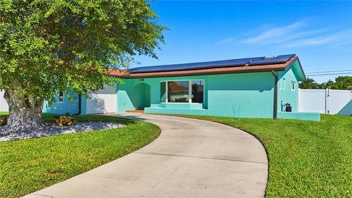 233 Se 47th St, Cape Coral, FL, 33904-8506 | Card Image